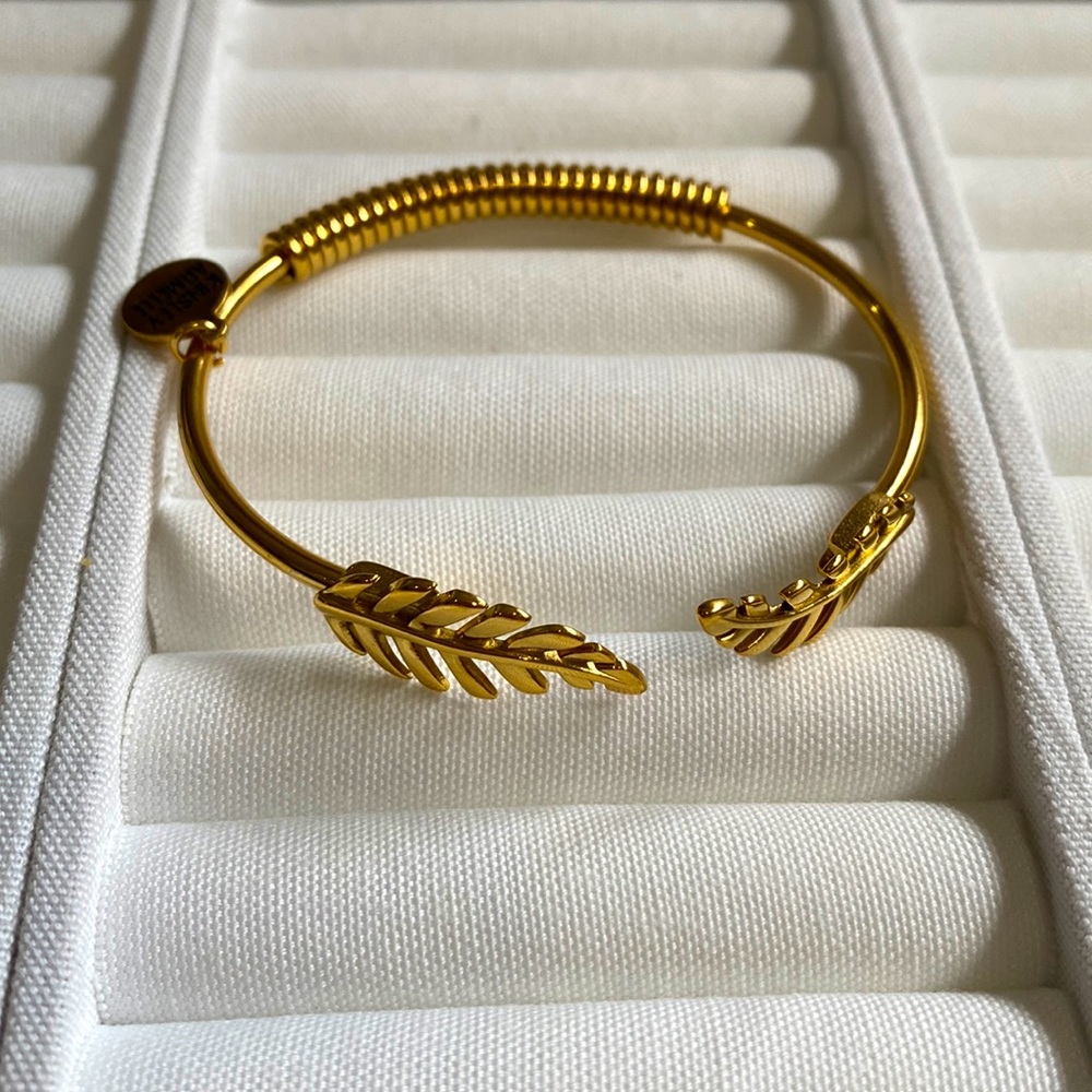 Laurel Leaf Bracelet